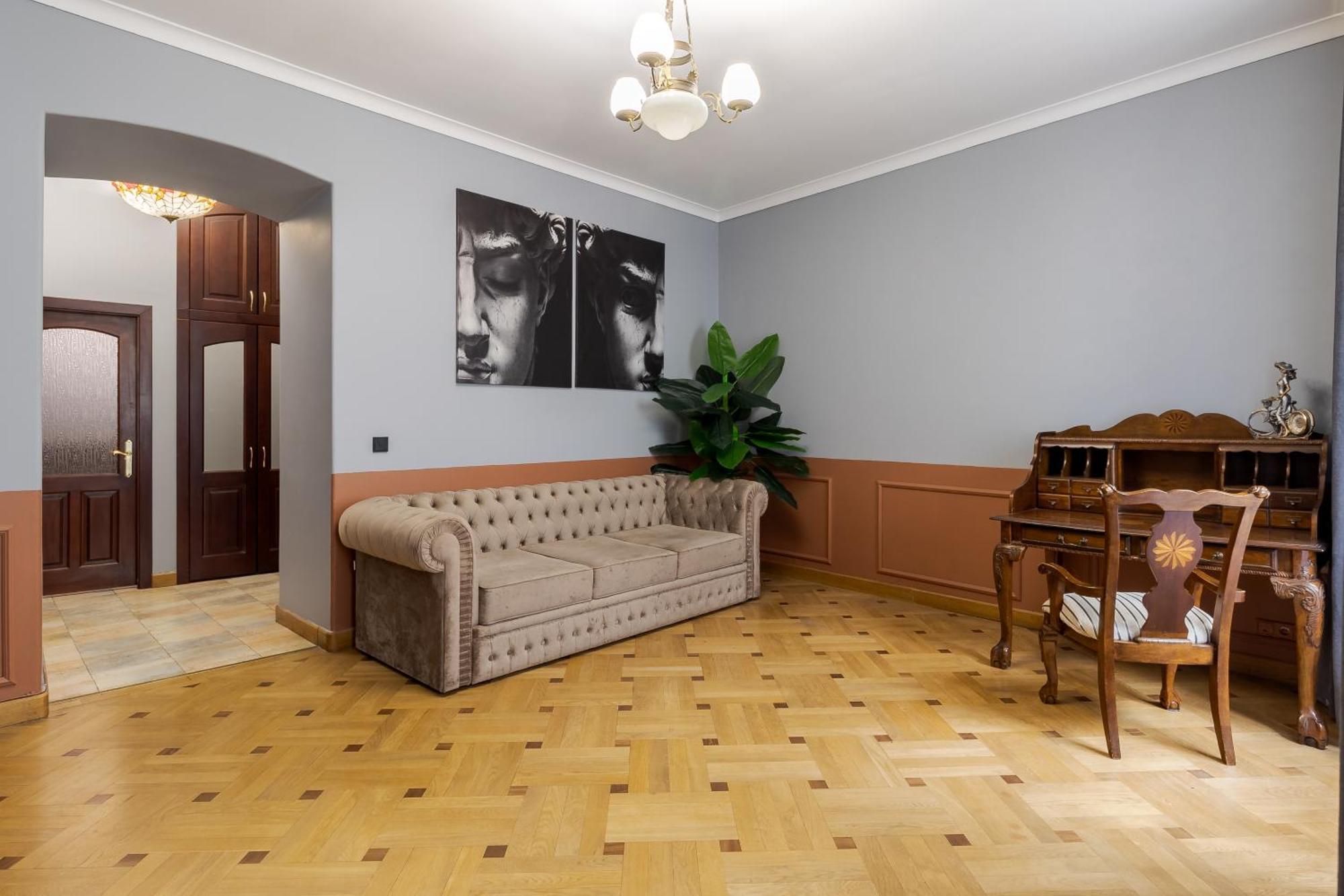 Tut Staroevreyska With Terrace Apartment ลวีฟ ภายนอก รูปภาพ